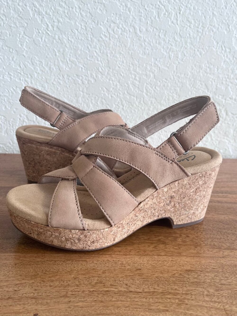Clarks Collection Giselle Beach Sand Suede Wedge Platform Sandal 6 - Picture 2 of 15